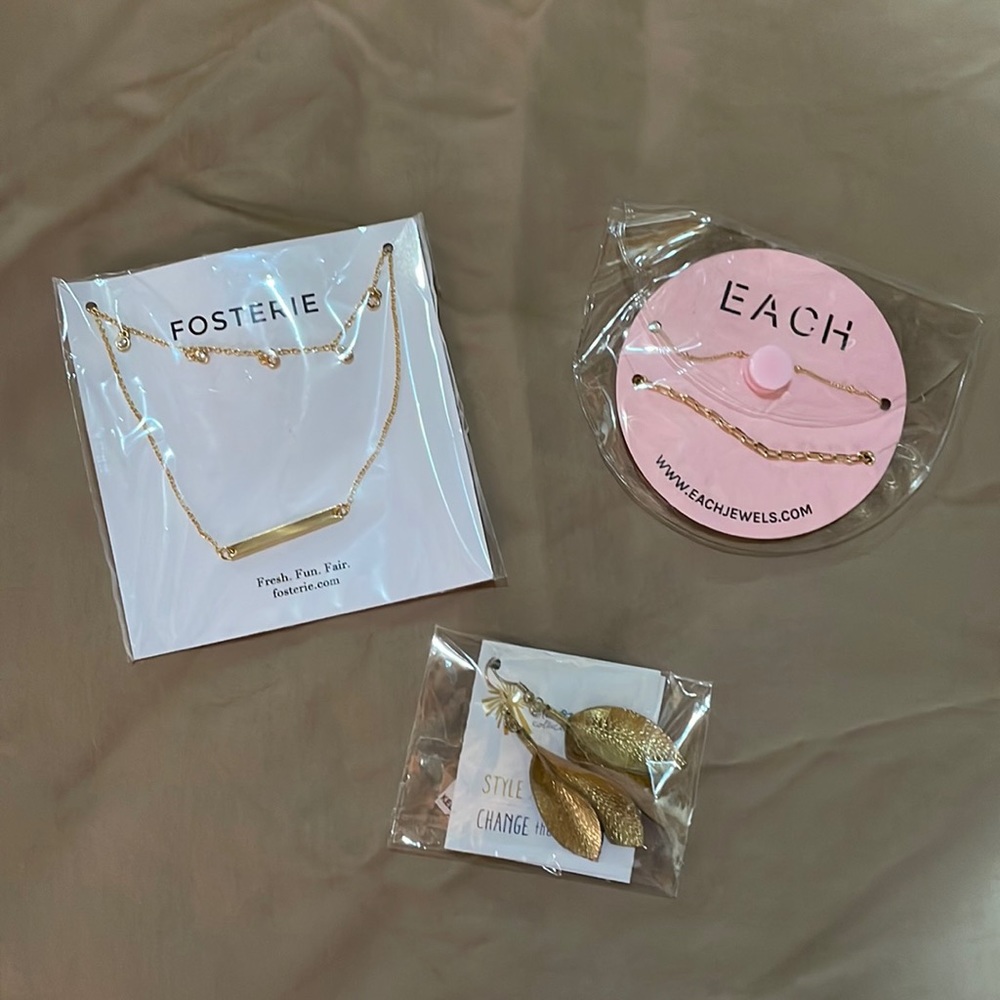 Brand new, never worn gold jewelry lot